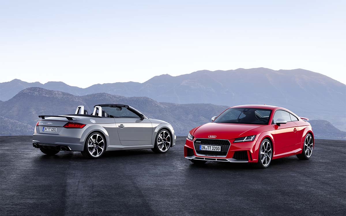 Audi TT RS Coupe y Roadster fx