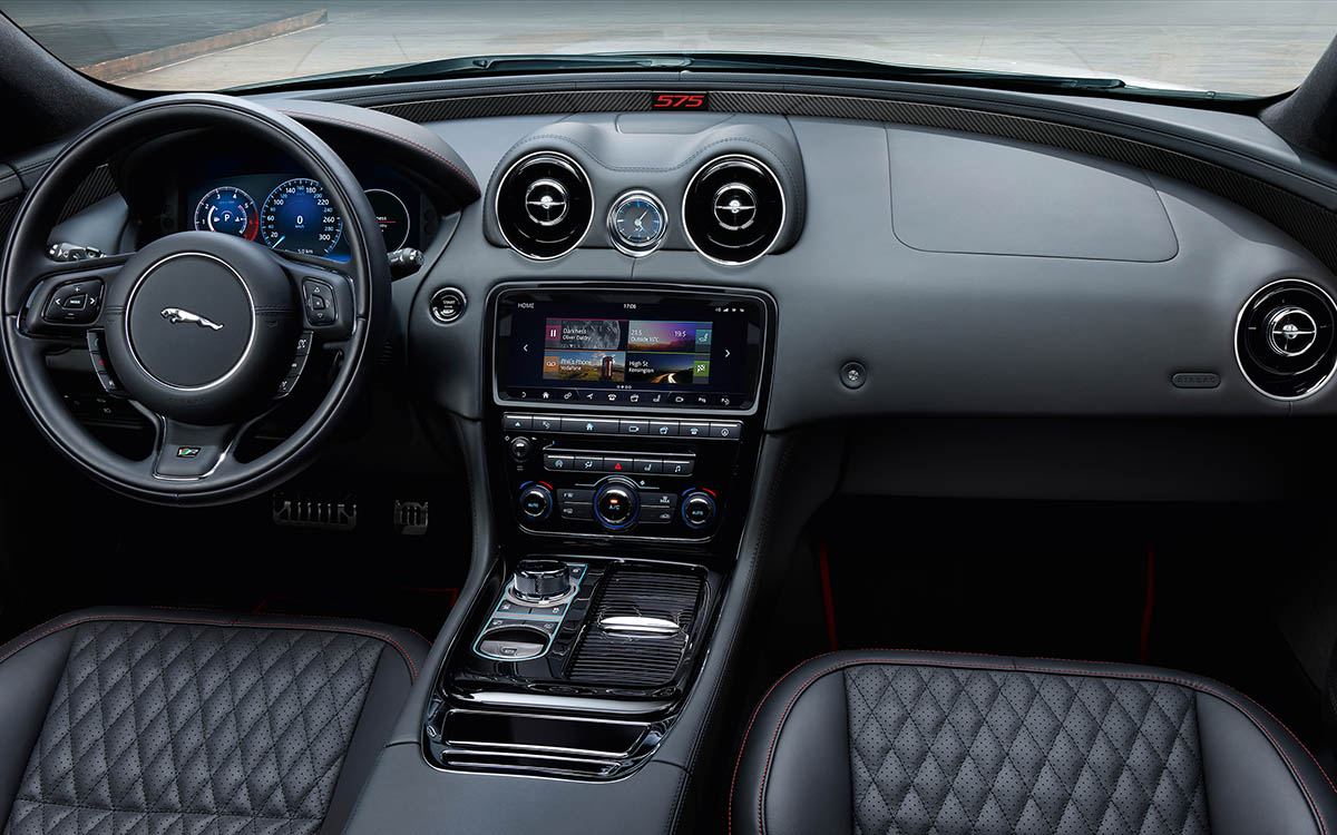 Jaguar XJR575 interior fx