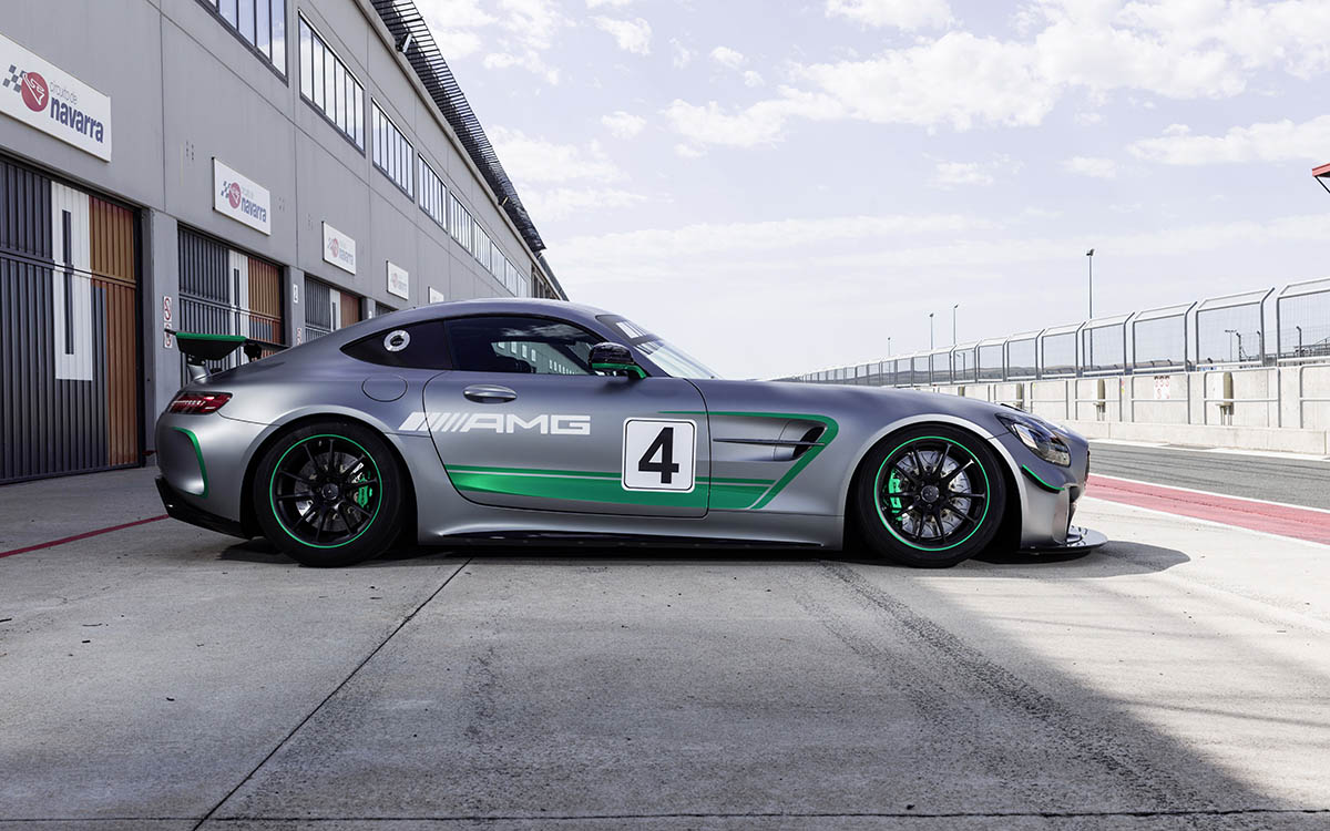 Mercedes AMG GT4 lateral fx