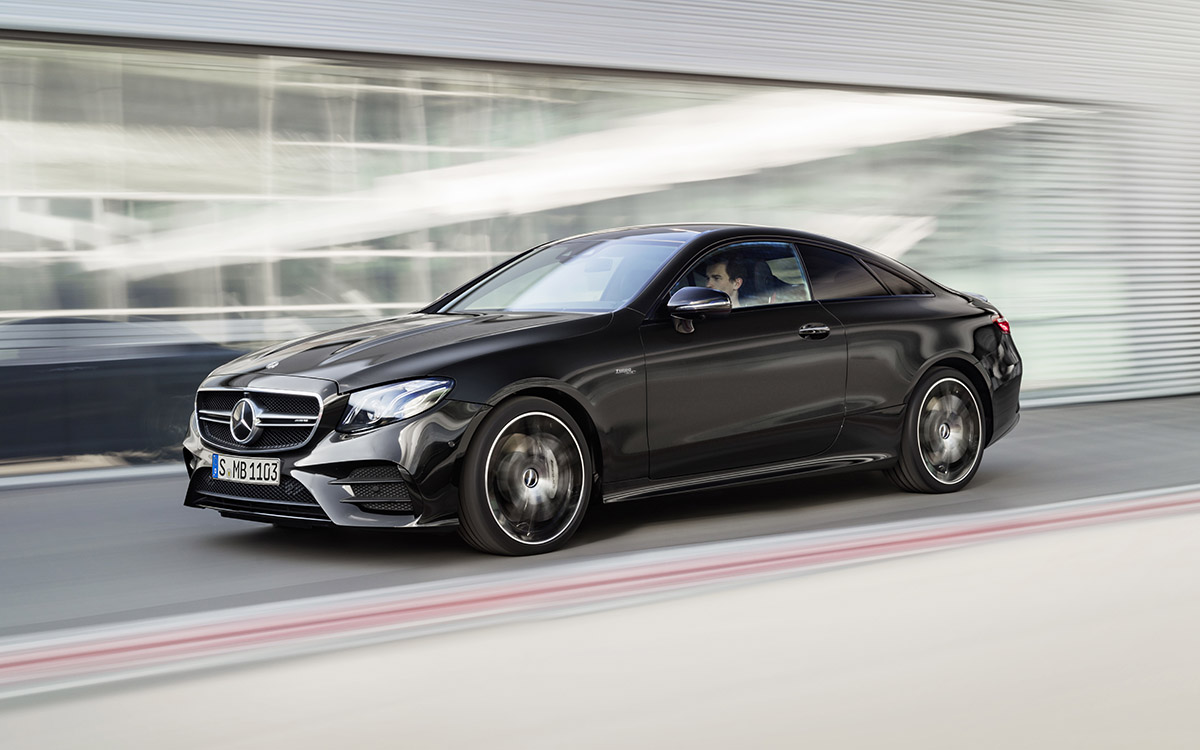 Mercedes AMG CLS 53 4MATIC Coupe Plus movimiento fx
