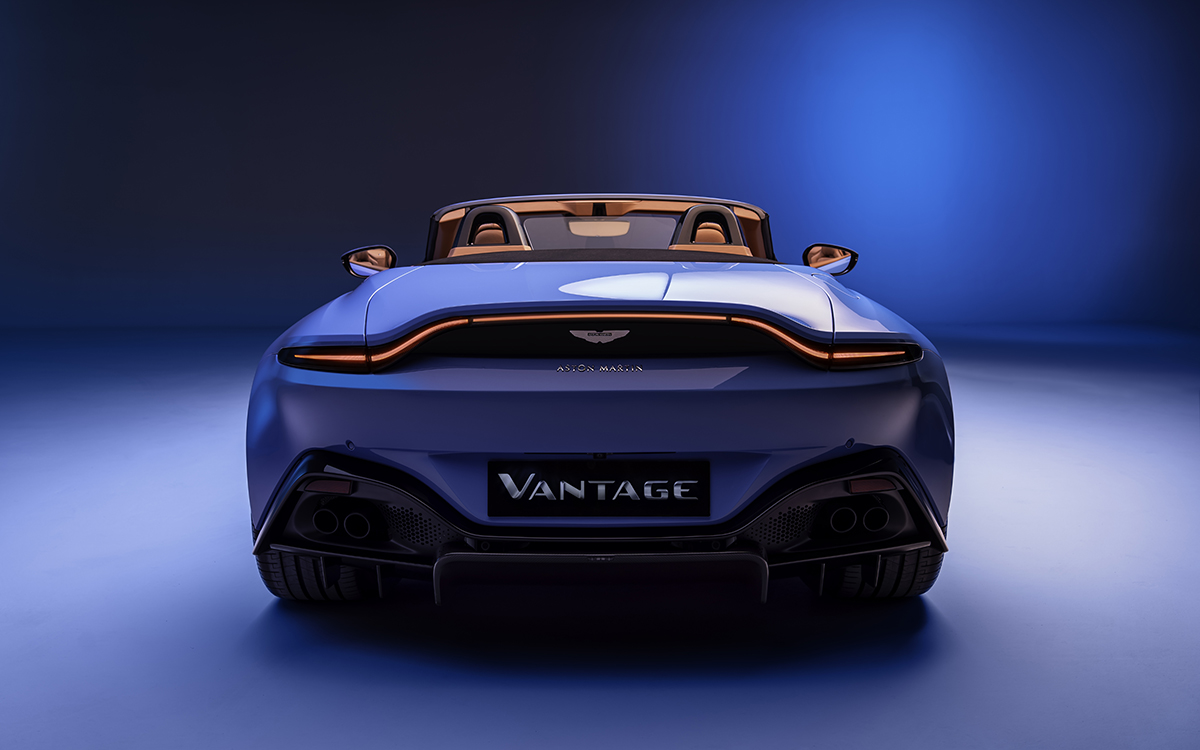 Aston Martin Vantage Roadster tras fx