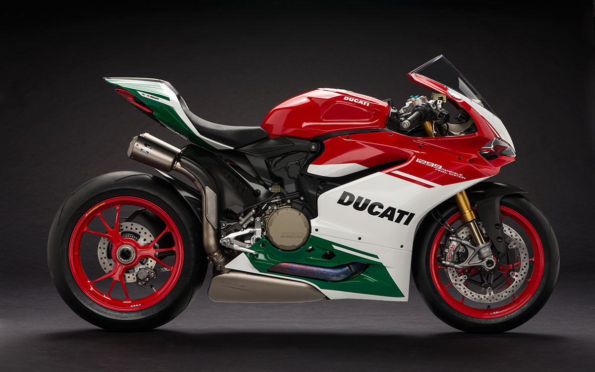 27 1299 Panigale R Final Edition 01 fx