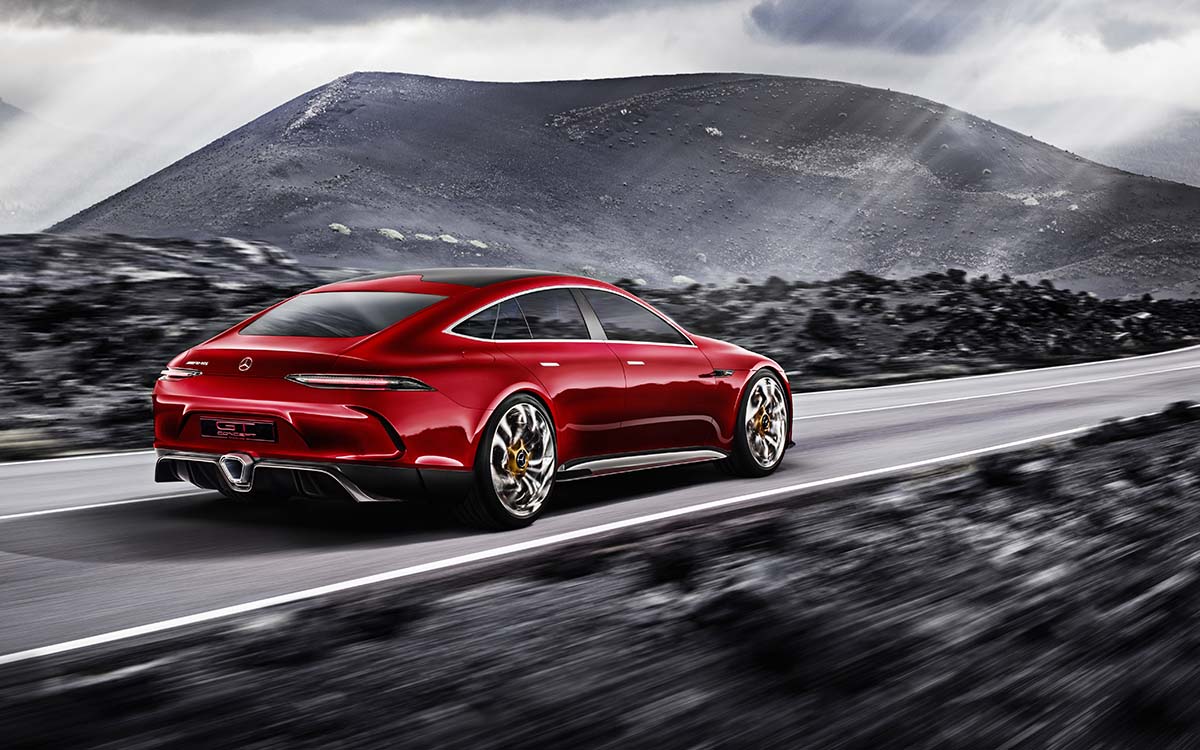 Mercedes AMG GT Concept Lateral Tras Nubes fx