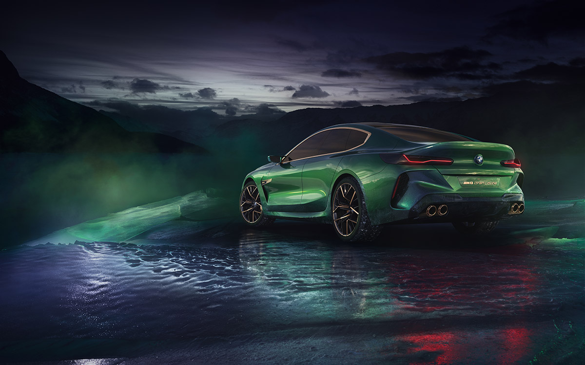 BMW Concept M8 Gran Coupe trasera lateral fx