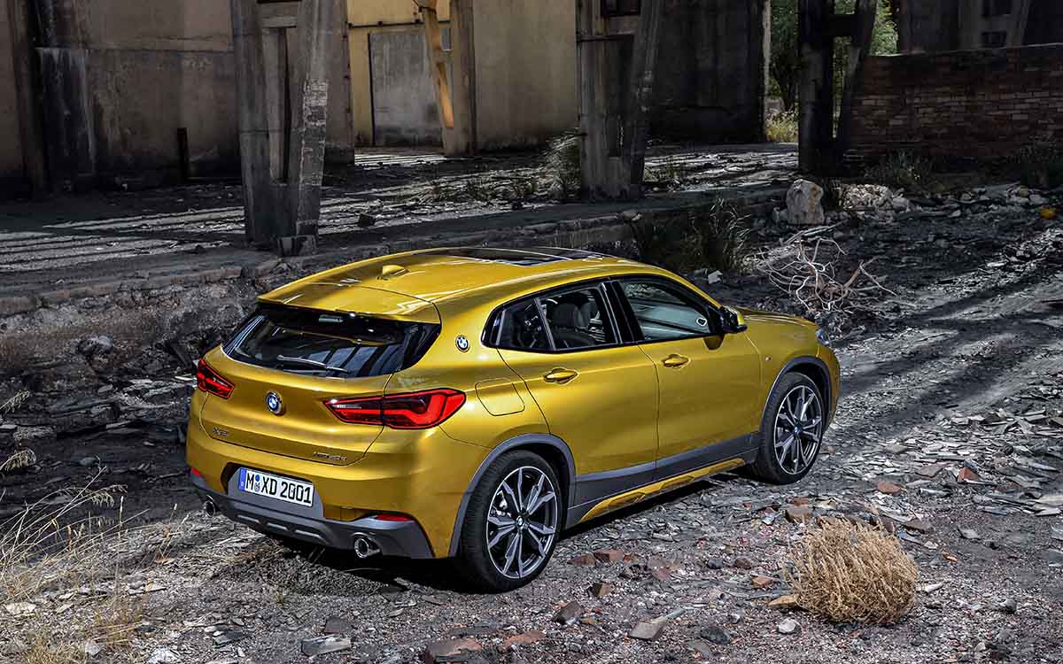 BMW X2 trasera lateral fx