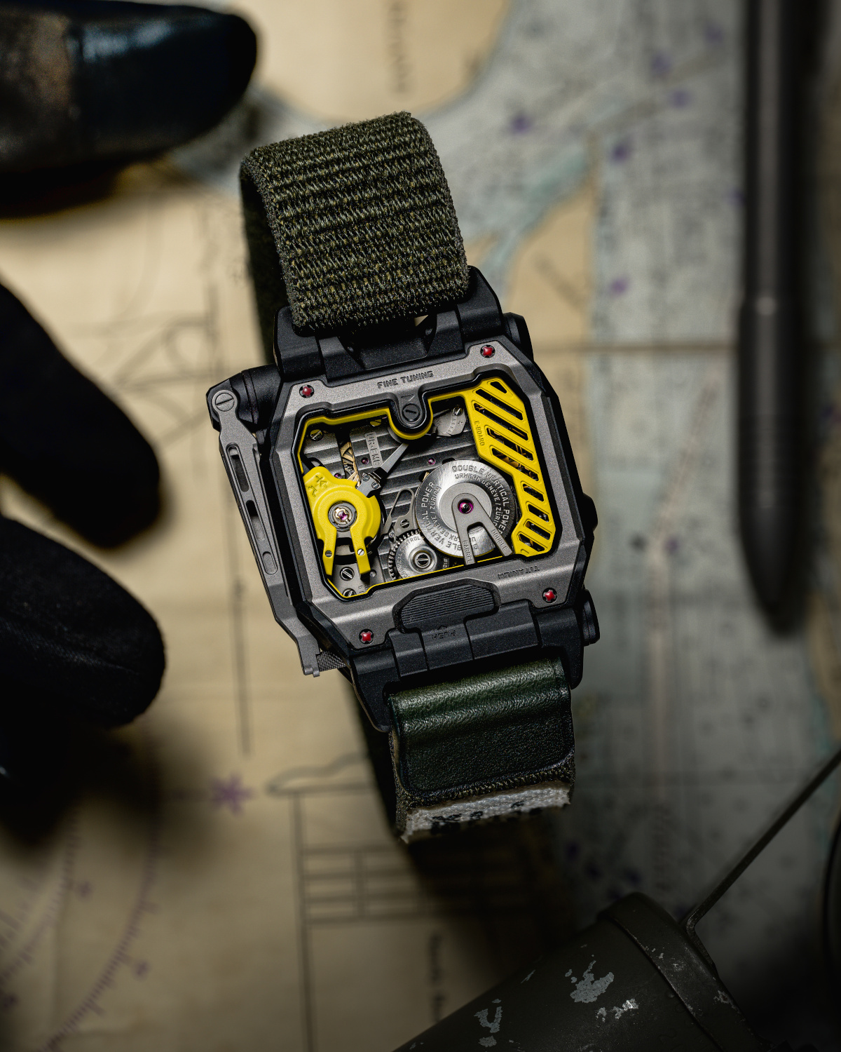 urwerk emc sr 71 lifestyle 9 fx