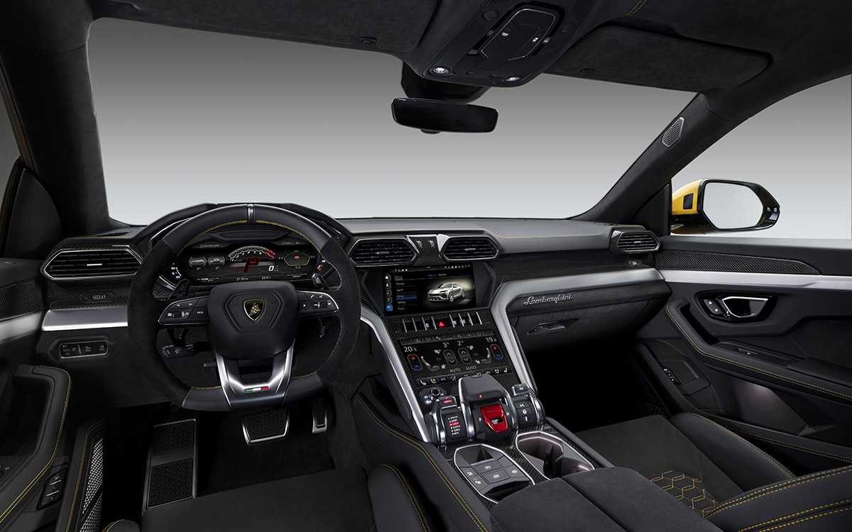 Lamborghini Urus interior fx