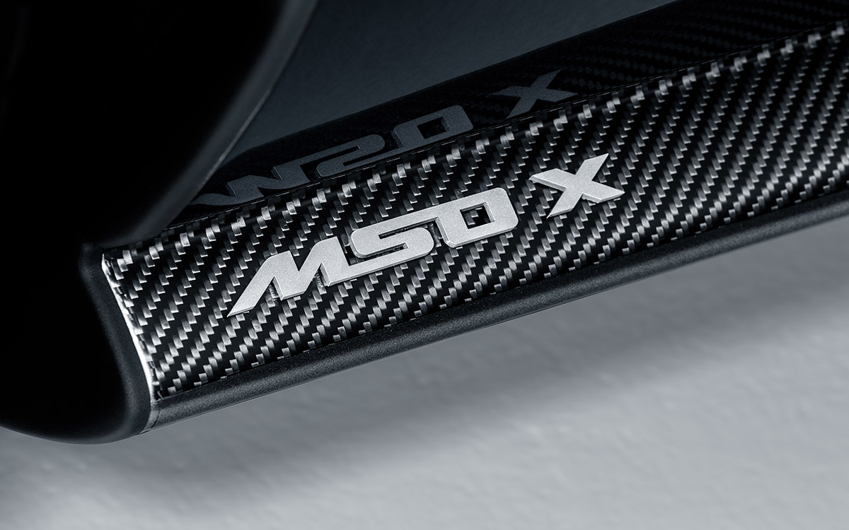 McLaren MSO X 10 zocalo fx