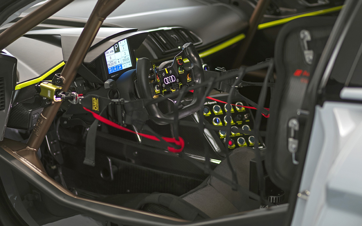 Audi R8 LMS GT2 2019 interior 2 fx