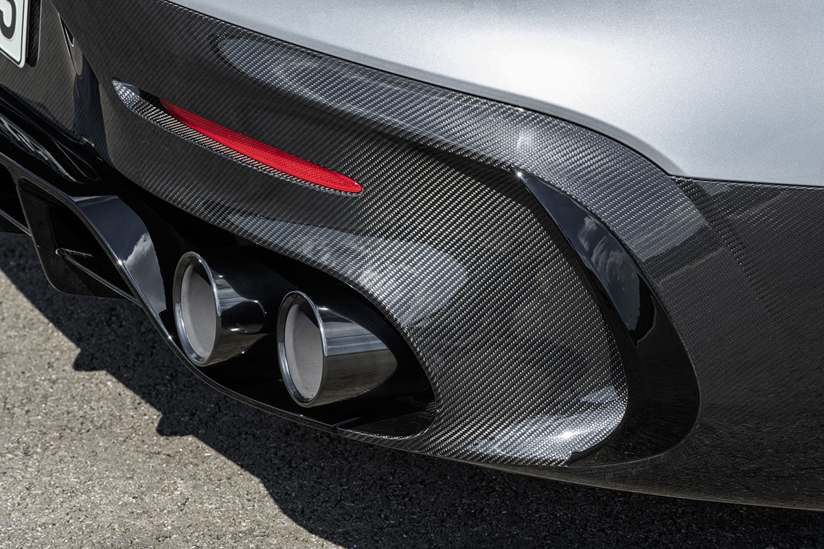 Mercedes AMG GT Black Series escapes fx