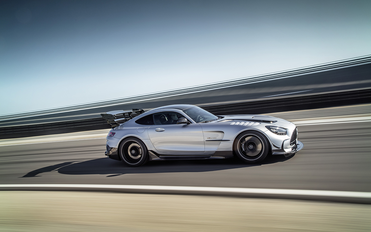 Mercedes AMG GT Black Series lateral pista fx