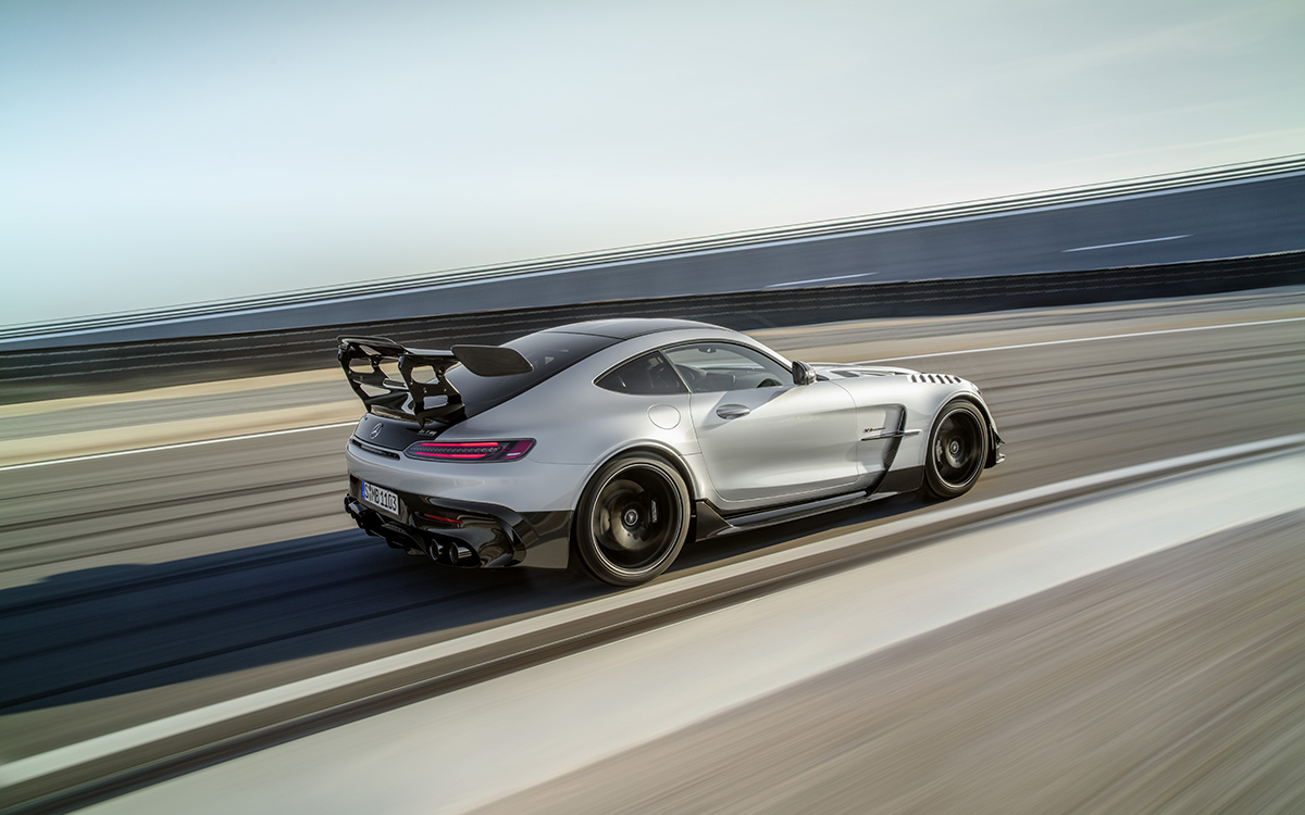 Mercedes AMG GT Black Series lateral tras pista fx