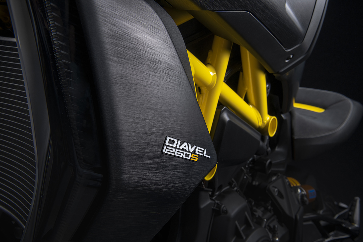 Ducati Diavel 1260 S Black and Steel detalle cuadro fx