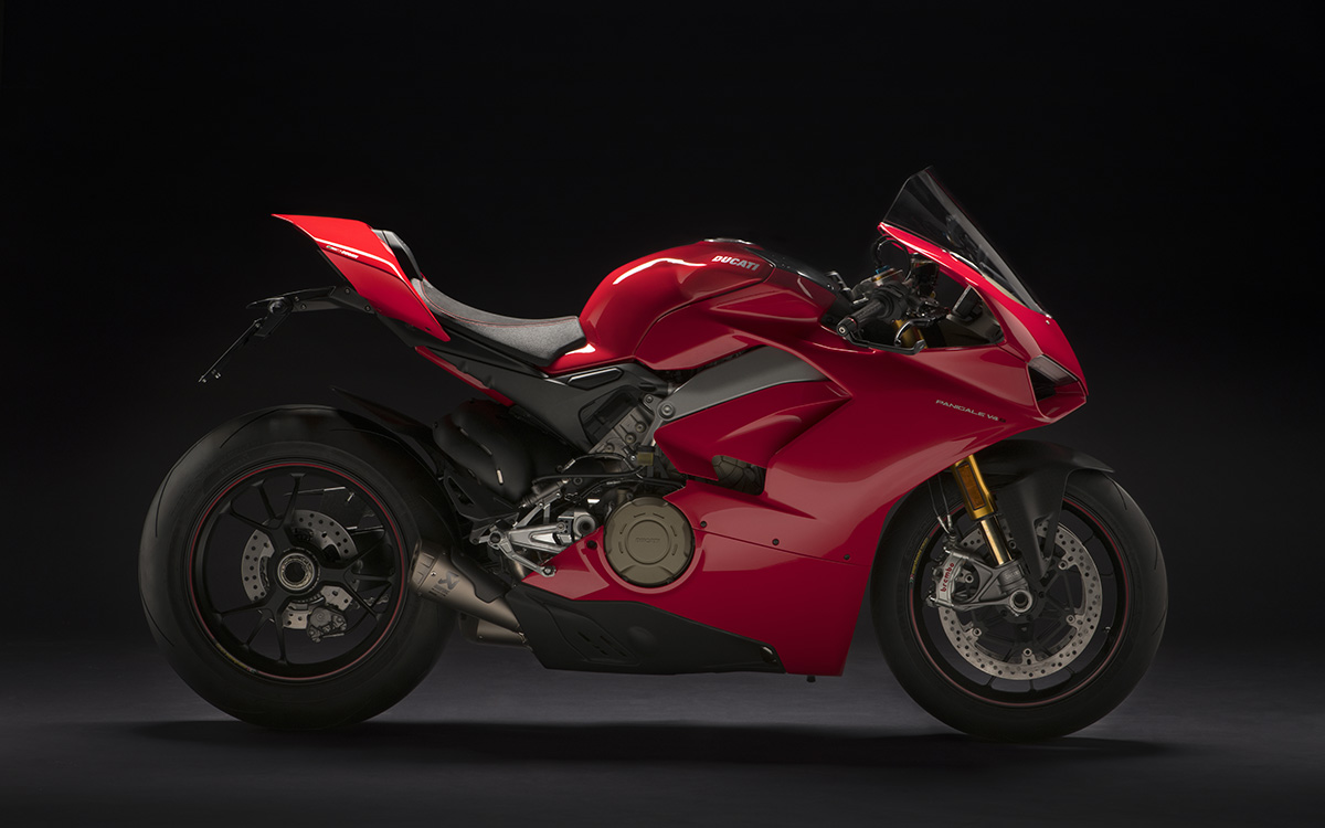 Ducati by Rizoma Panigale V4 accessorised lateral fx
