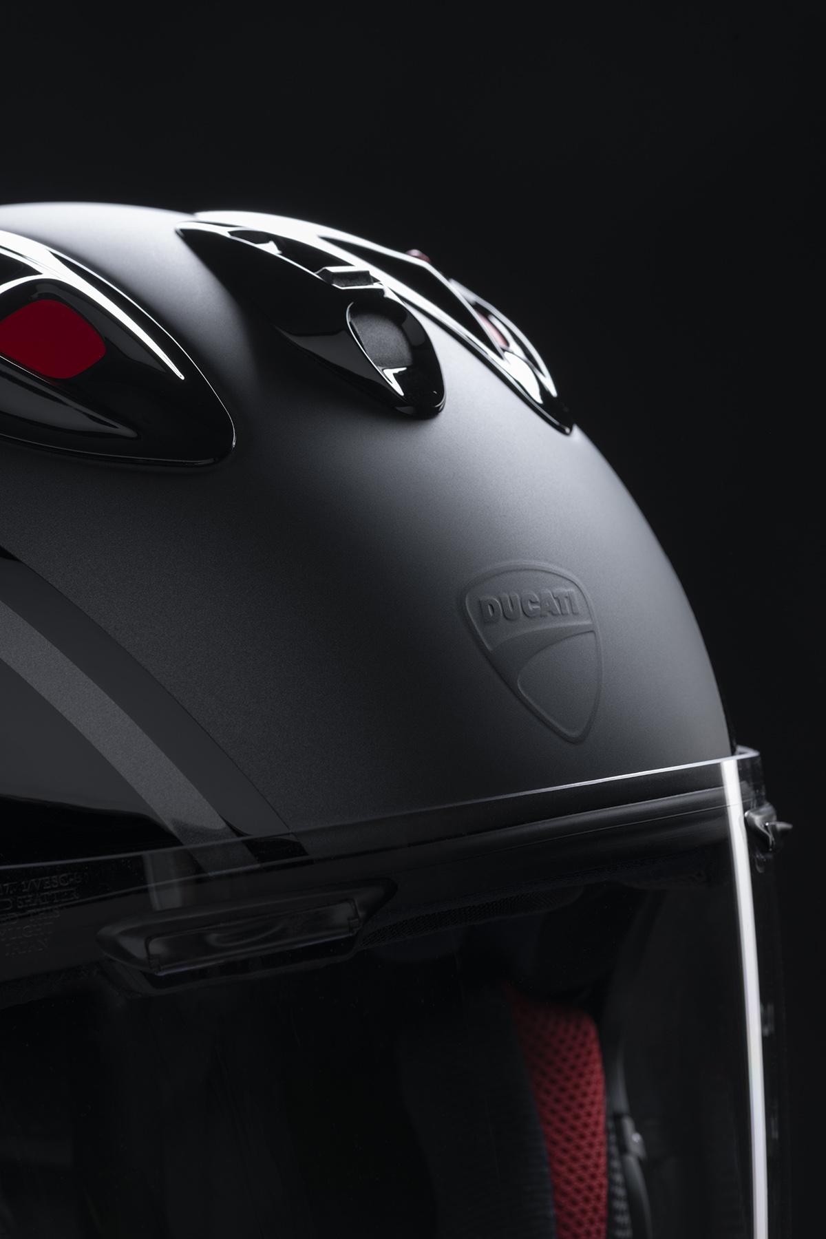 Ducati XDiavel Nera casco detalle fx
