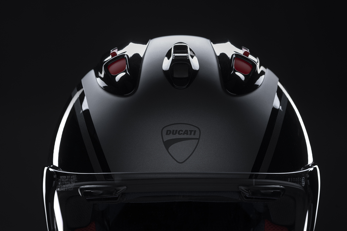 Ducati XDiavel Nera casco frontal detalle fx