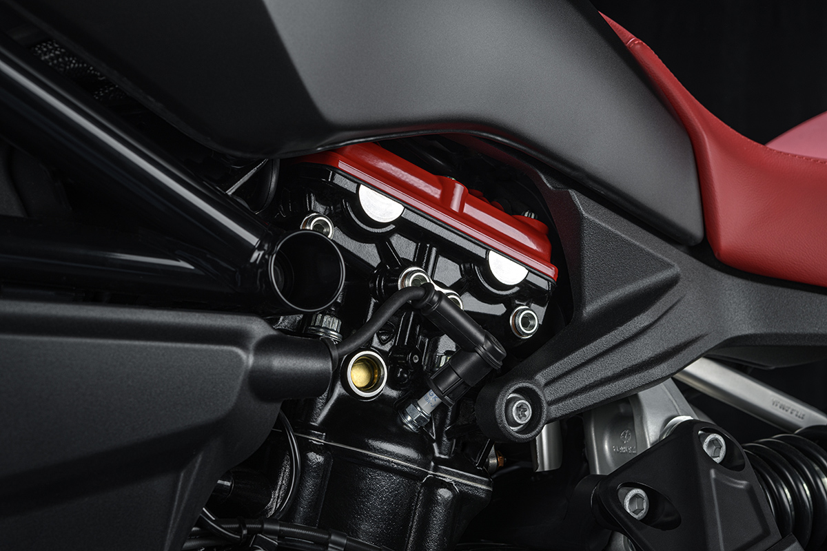 Ducati XDiavel Nera detalle suspension fx
