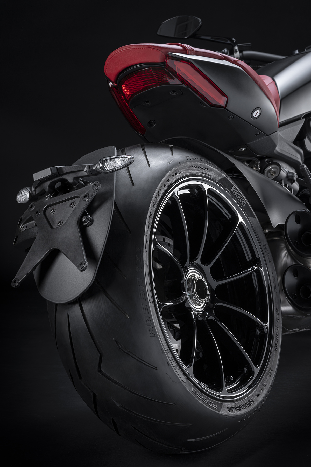 Ducati XDiavel Nera rueda trasera fx