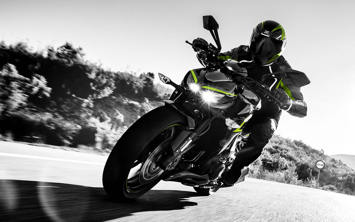 Z1000 R Edition Cover fx