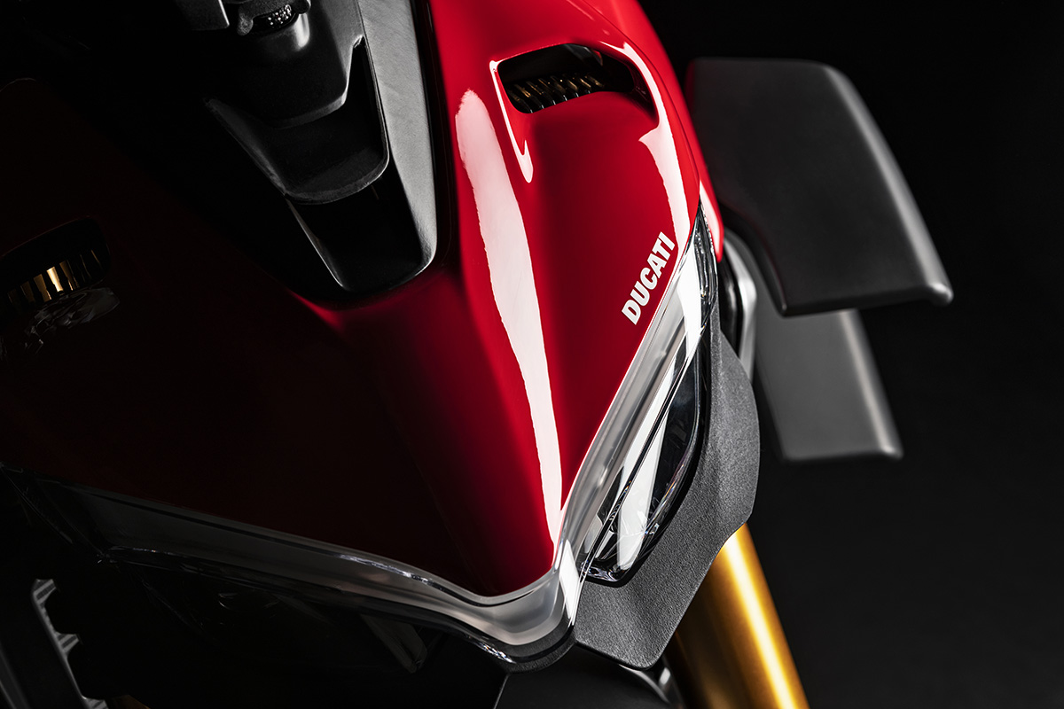 Ducati Streetfighter V4 S front fx