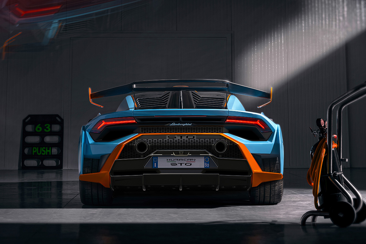 Lamborghini Huracán STO trasera garage fx