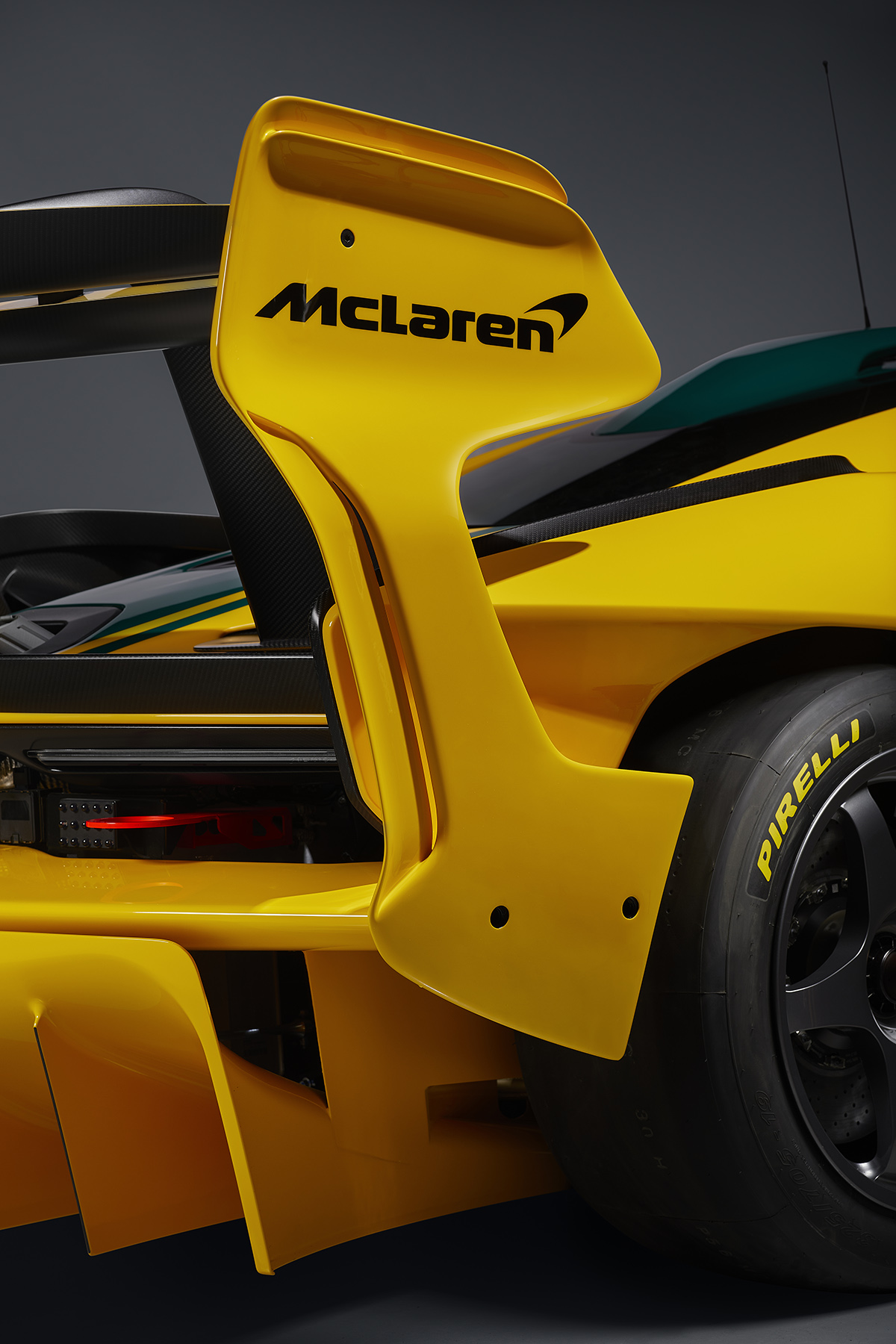 McLaren Senna GTR LM Harrodscar det lateral fx
