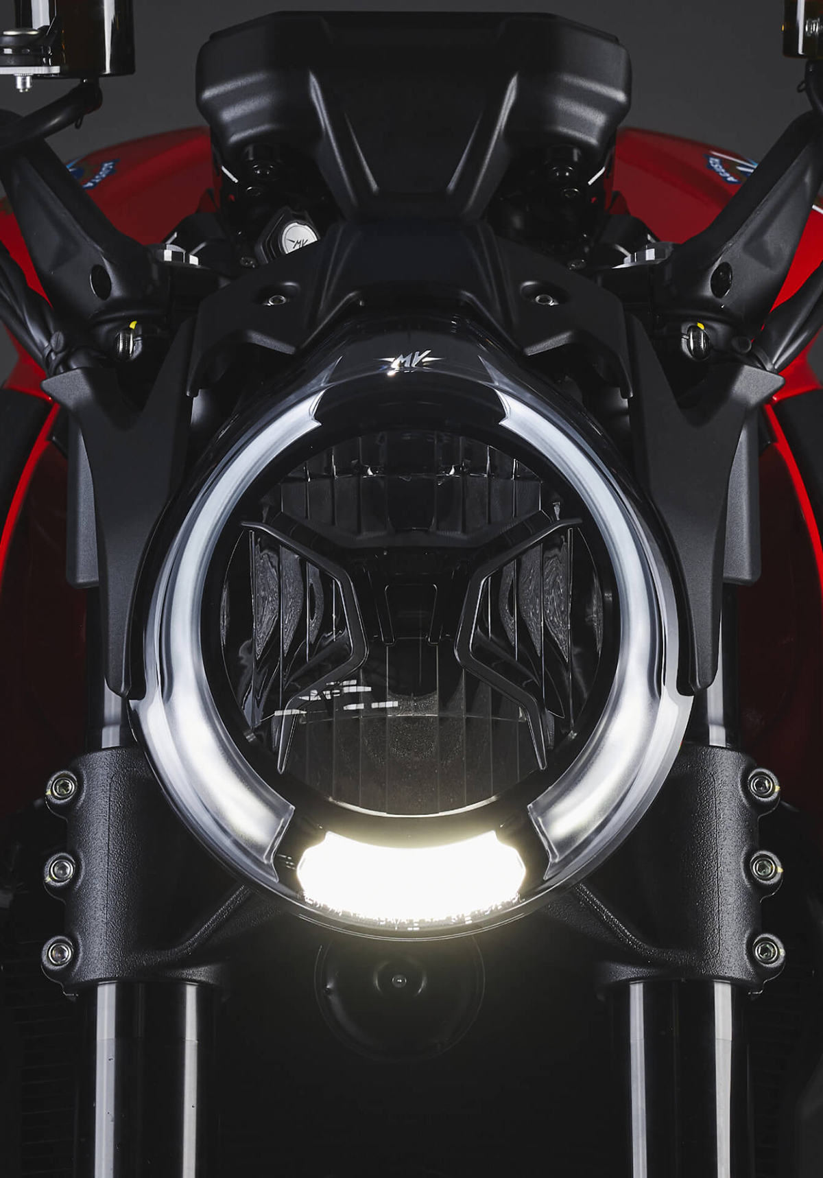MV Agusta Brutale RS 1000 faro delantero