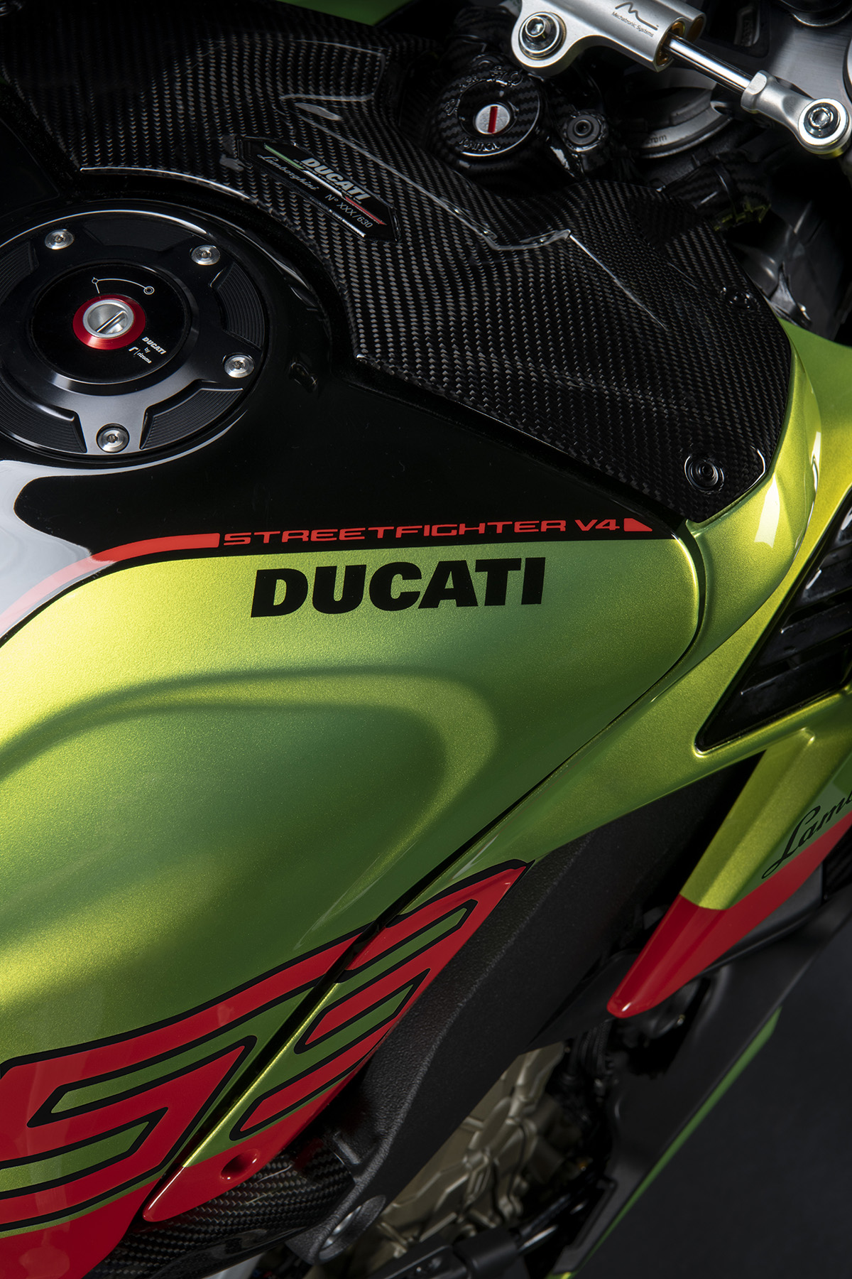 Ducati Streetfighter V4 Lamborghini deposito lat